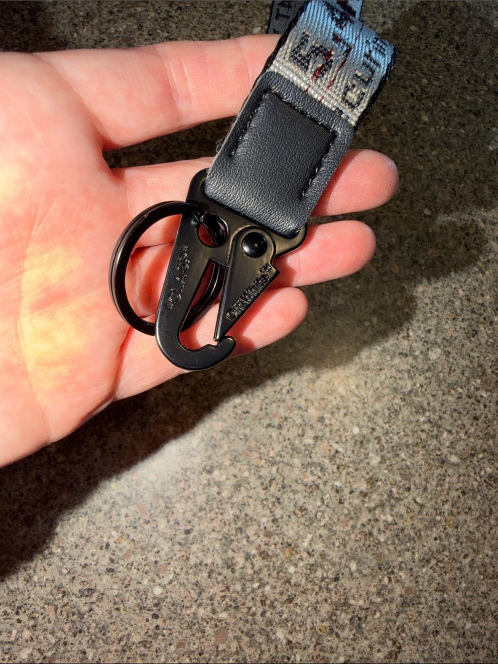 Off-White White and Black Industrial Logo Lanyard - Picture 2 of 2